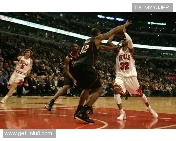 骑士与公牛精彩对决视频回放全程回顾与精彩瞬间分析